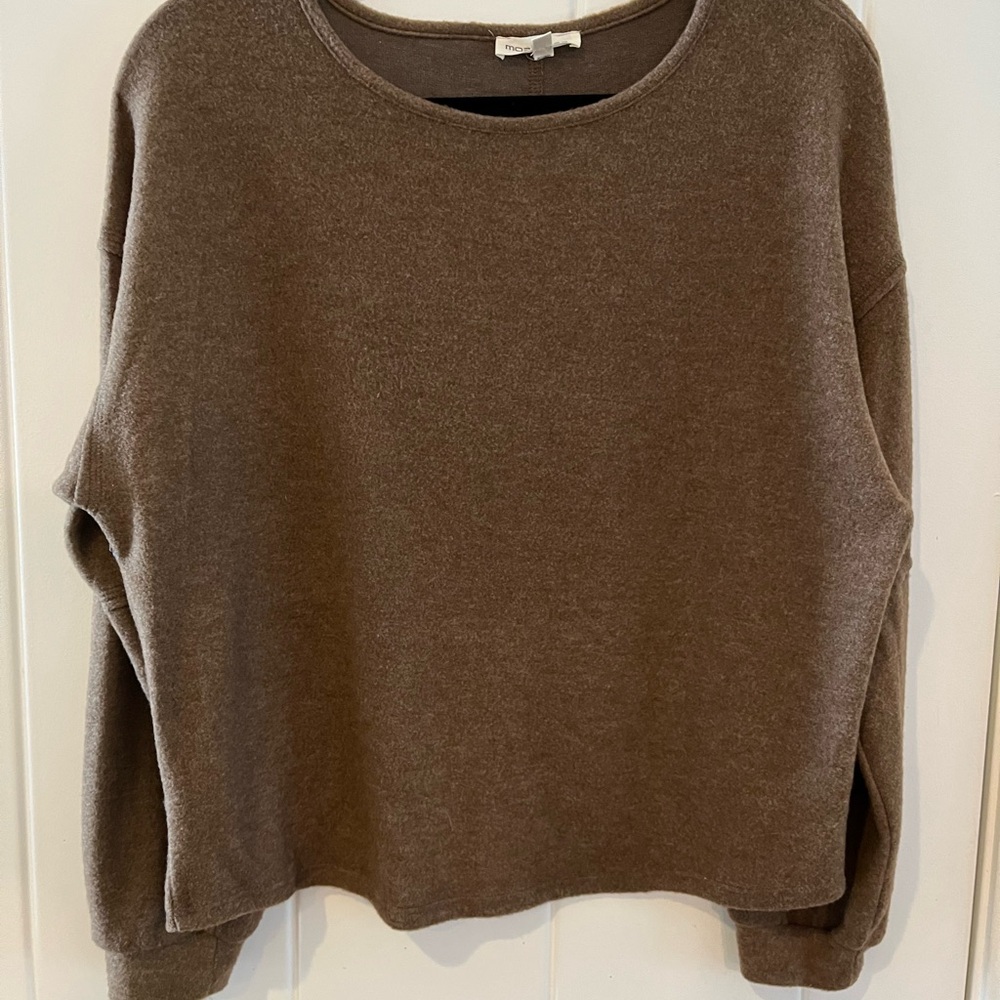 Moa Moa Brown Women's Sweater Size Medium